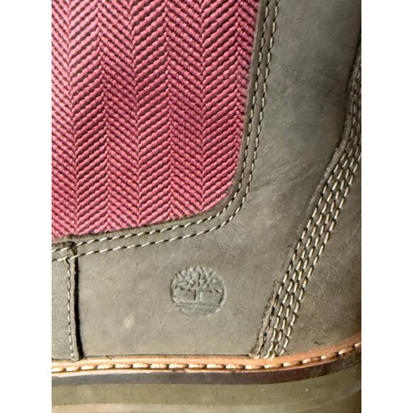 Timberland Women’s Gray Chelsea Boots with Red Elastic Size 8.5 - Picture 3 of 8